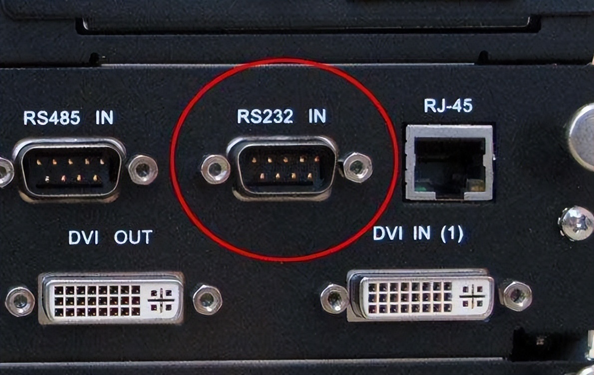 RS-232接口
